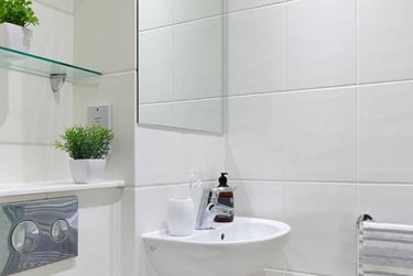 Premium Plus Ensuite - Image 3