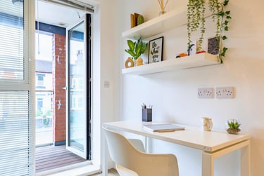 Premium Balcony Studio at One London Road, London Road, Keele University School Of Medicine, Newcastle under Lyme, ST51LZ - Image 2