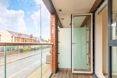 Premium Balcony Studio at One London Road, London Road, Keele University School Of Medicine, Newcastle under Lyme, ST51LZ - Image 6