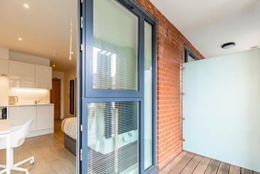 Premium Balcony Studio at One London Road, London Road, Keele University School Of Medicine, Newcastle under Lyme, ST51LZ - Image 8