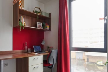 Standard Plus En-suite - Image 2