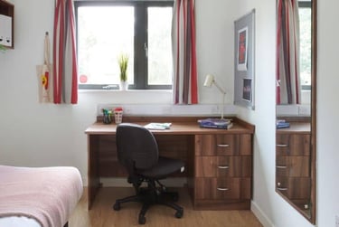 Classic Ensuite - Image 1