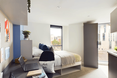 Corner Studio - Image 6