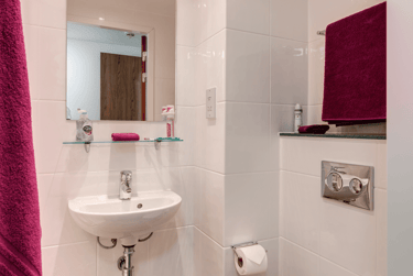 Premium Ensuite - Image 5