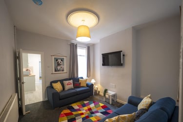 4 bed house, Cambridge Street, City Centre, Leicester, LE30JP - Image 1