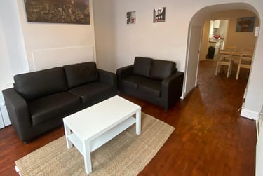 3 bed house, Wilberforce Road, City Centre, Leicester, LE30GT - Image 2