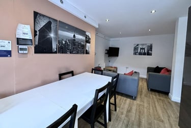 6 bed house, Edward Street (DHM), Gilesgate, Durham, DH11PU - Image 1