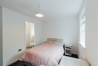 7 bed house, Goldfinch Close, City Centre, Loughborough, LE113HG - Image 4