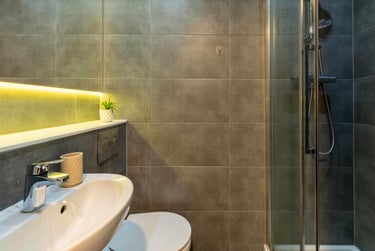 Classic Ensuite - Image 7