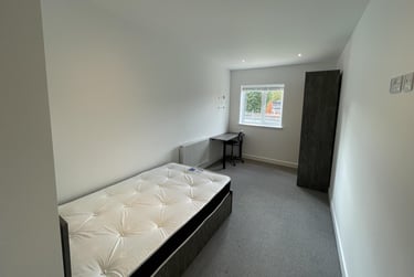 6 bed house, Packe Street, City Centre, Loughborough, LE113EZ - Image 4