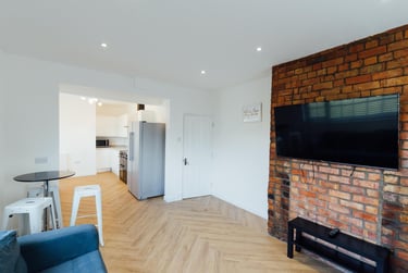 6 bed house, Forest Road, City Centre, Loughborough, LE113HS - Image 2