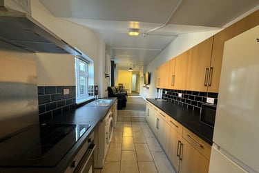 6 bed house, West Parade, West End, Lincoln, LN11QR - Image 7