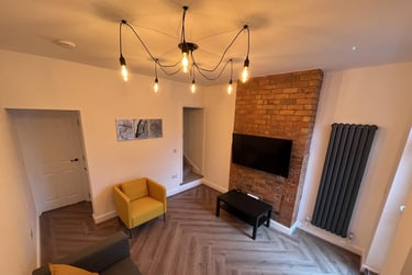 3 bed house, Paget Street, City Centre, Loughborough, LE115DS - Image 1