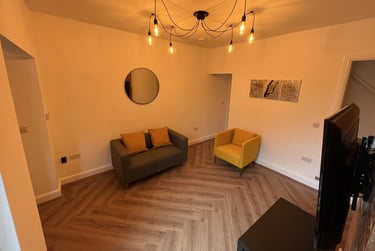 3 bed house, Paget Street, City Centre, Loughborough, LE115DS - Image 2