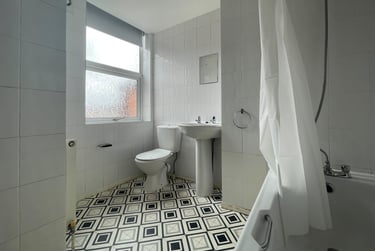 4 bed house, Storer Road, City Centre, Loughborough, LE115EH - Image 7