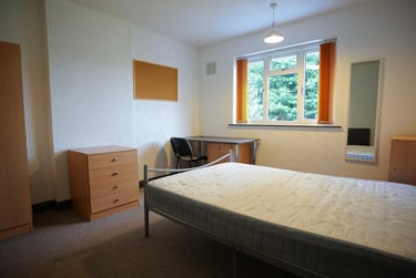 3 bed house, Oaklands Avenue, City Centre, Loughborough, LE113JF - Image 4