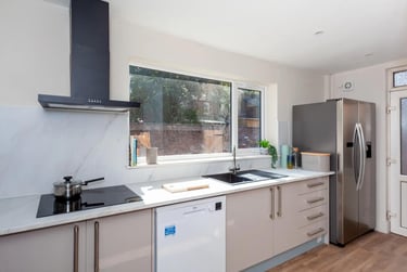 6 bed house, Hawarden Avenue, Sefton Park, Liverpool, L172AJ - Image 3