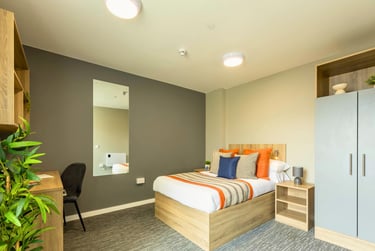 1 Bed Club Apartment - Image 2