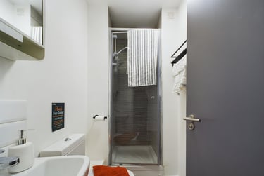 6 bed house, Clint Road West, Kensington, Liverpool, L75DB - Image 13