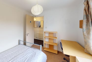 5 bed house, West View (L), Gilesgate, Durham, DH11HZ - Image 12