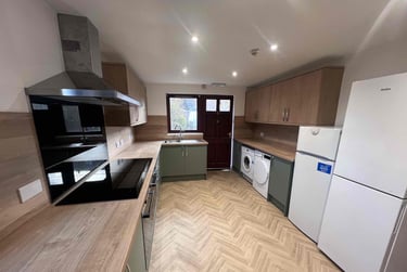 7 bed house, Gilesgate, Durham, DH11QH - Image 2