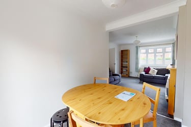 3 bed house, Wakenshaw Road, Gilesgate, Durham, DH11EW - Image 2