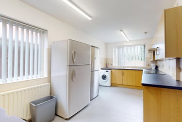 6 bed house, Chester Close, City Centre, Loughborough, LE113BD - Image 6