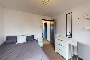 6 bed house, Chester Close, City Centre, Loughborough, LE113BD - Image 15