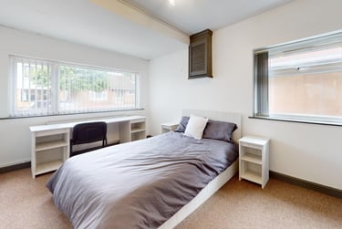6 bed house, Chester Close, City Centre, Loughborough, LE113BD - Image 13