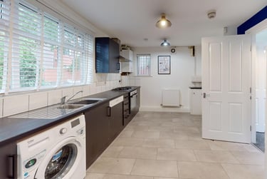 4 bed house, Victoria Road, Fallowfield, Manchester, M146AQ - Image 5