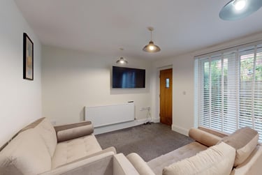4 bed house, Victoria Road, Fallowfield, Manchester, M146AQ - Image 1
