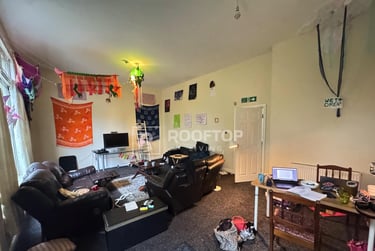 9 bed house, Moorland Avenue, Hyde Park, Leeds, LS61AP - Image 4