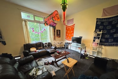 9 bed house, Moorland Avenue, Hyde Park, Leeds, LS61AP - Image 3