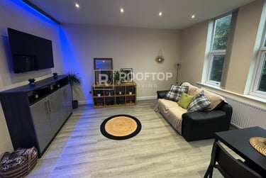 1 bed house, Victoria Road, Hyde Park, Leeds, LS61DU - Image 2