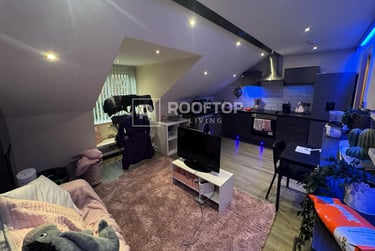 1 bed house, Victoria Road, Hyde Park, Leeds, LS61DU - Image 9