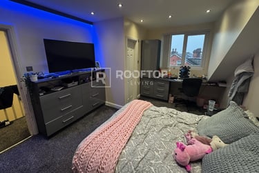1 bed house, Victoria Road, Hyde Park, Leeds, LS61DU - Image 7
