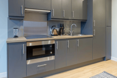 Deluxe 2 Bed Apartment at Symons House, Belgrave Street, Burley Park, Leeds, LS28DD - Image 10