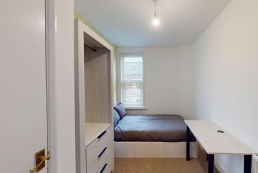 6 bed house, Dunlop Avenue, Lenton, Nottingham, NG72BW - Image 3