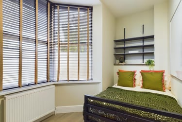 7 bed house, St. Catherines, St Catherines, Lincoln, LN58LW - Image 1