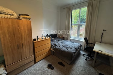 8 bed house, Belle Vue Road, Hyde Park, Leeds, LS31HF - Image 9