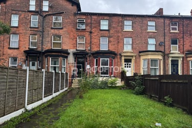 9 bed house, Belle Vue Road, Hyde Park, Leeds, LS31HG - Image 2