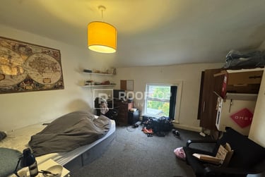 9 bed house, Belle Vue Road, Hyde Park, Leeds, LS31HG - Image 11