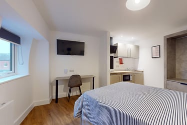 1 bed house, Lemyngton Street, City Centre, Loughborough, LE111UH - Image 1