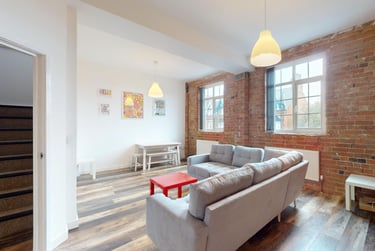 5 bed house, Braunstone Gate, City Centre, Leicester, LE35LG - Image 1