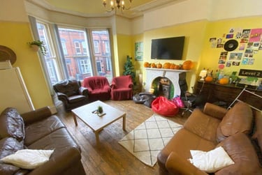8 bed house, Regent Park Terrace, Rampart Road, Leeds, LS62AX - Image 2