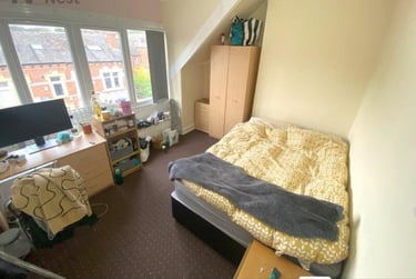 6 bed house, Regent Park Avenue, Rampart Road, Leeds, LS62AU - Image 2