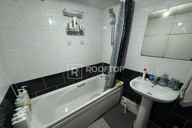 2 bed house, Moorland Avenue, Hyde Park, Leeds, LS61AP - Image 5
