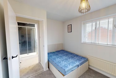 4 bed house, Heron Drive, Lenton, Nottingham, NG72DE - Image 2