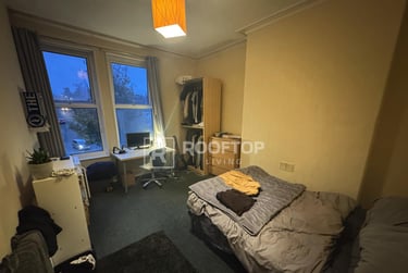 9 bed house, Belle Vue Road, Hyde Park, Leeds, LS31HG - Image 9