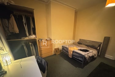 9 bed house, Belle Vue Road, Hyde Park, Leeds, LS31HG - Image 14
